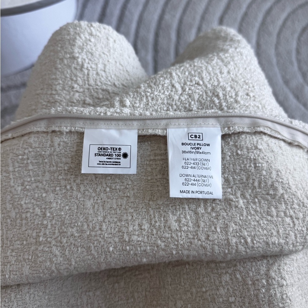 NWOT CB2 boucle pillow cover - ivory - Picture 4 of 4